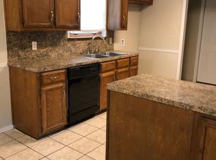 162 Oakview Cir, Waco, TX 76705