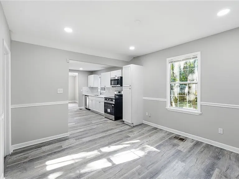 3024 Grand Ave SW — Photo 9