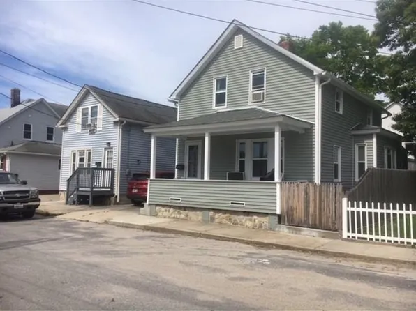 8 McTeers Ct #1, West Warwick, RI 02893