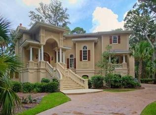 15 Oxford Dr, Hilton Head Island, SC 29928