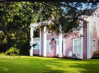 610 E Round Bunch Rd, Bridge City, TX 77611