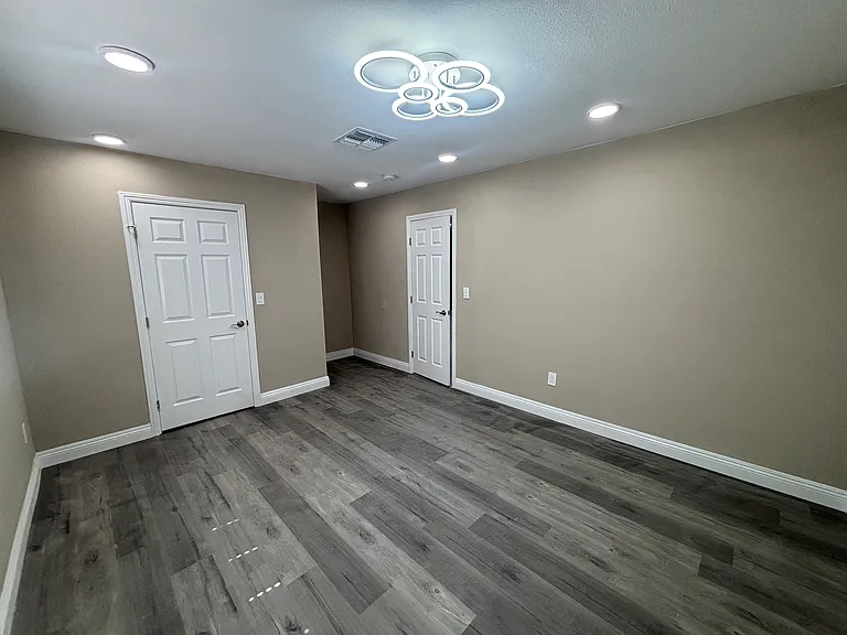 2047 Westwind Rd #1/2 — Photo 7