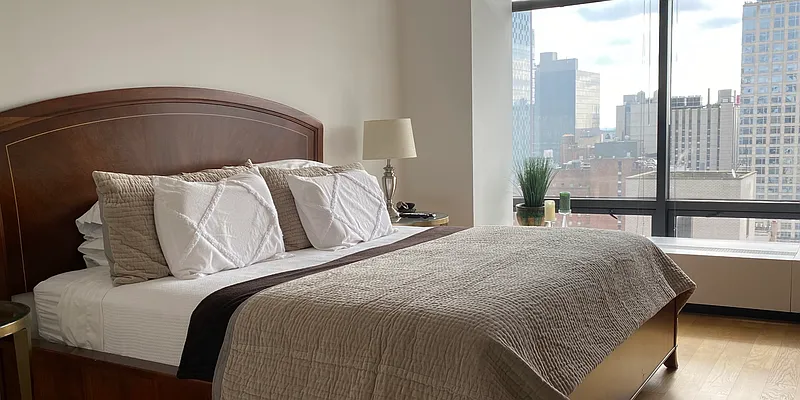 Rented by Douglas Elliman | media 24