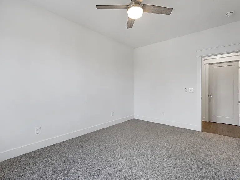 219 S Bilbro Ave — Photo 15