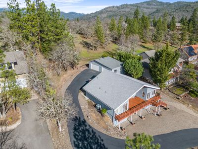 7431 Rogue River Dr, Shady Cove, OR, 97539
