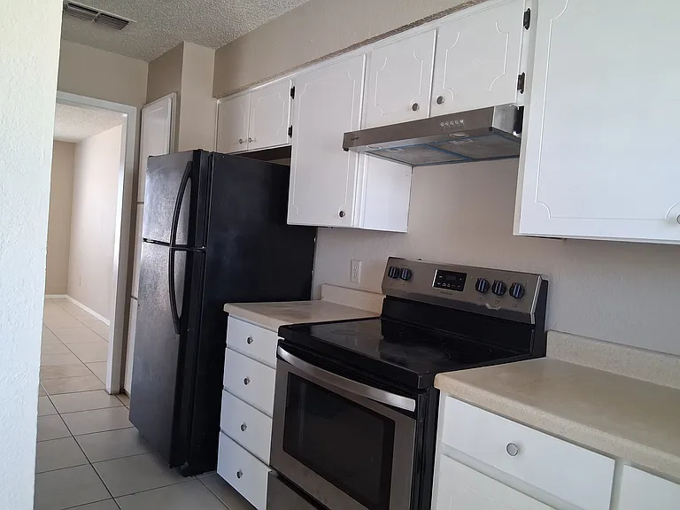 910 Southmoor Dr #910 — Photo 15