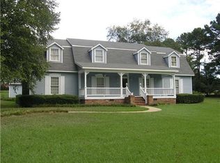 100 Pine View Dr, Raymond, MS 39154