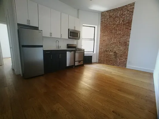 Rented by Trion Real Estate Management | media 11