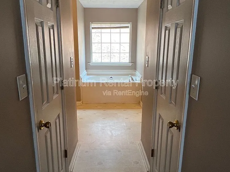 4093 Laurel Bend Ct — Photo 22