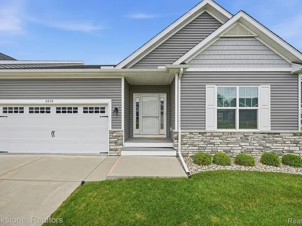 2838 Blue Sky Dr #42, Howell, MI 48843