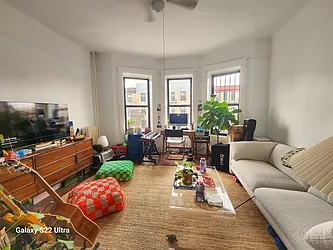 Rented by RELEASE NY