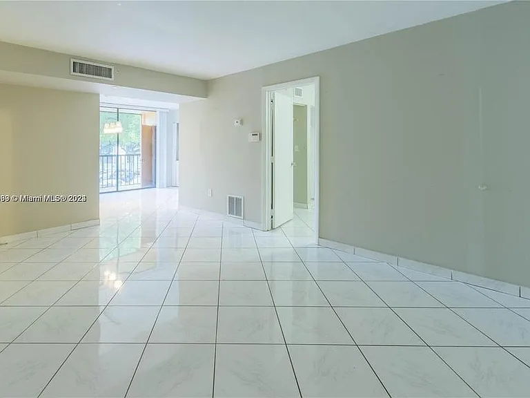 8700 SW 133rd Avenue Rd #223 — Photo 14