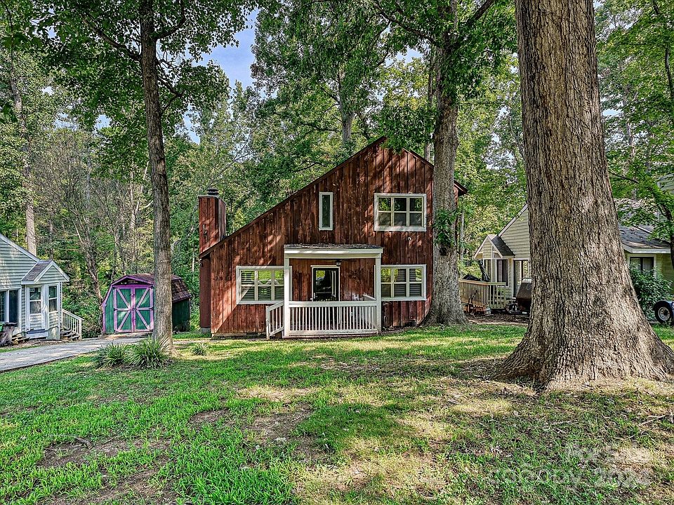 1st image of 7913 Briardale Dr