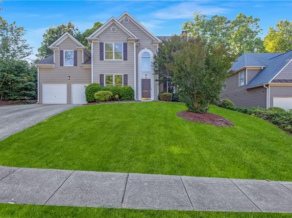 4310 Canterbury Walk Dr, Duluth, GA 30097