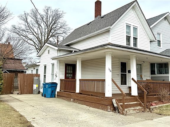 4th image of 1034 W 5th St