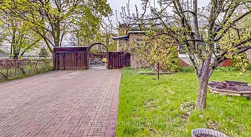 497 Lynett Cres #LOWER Photo 1 497 Lynett Cres #LOWER Photo 1