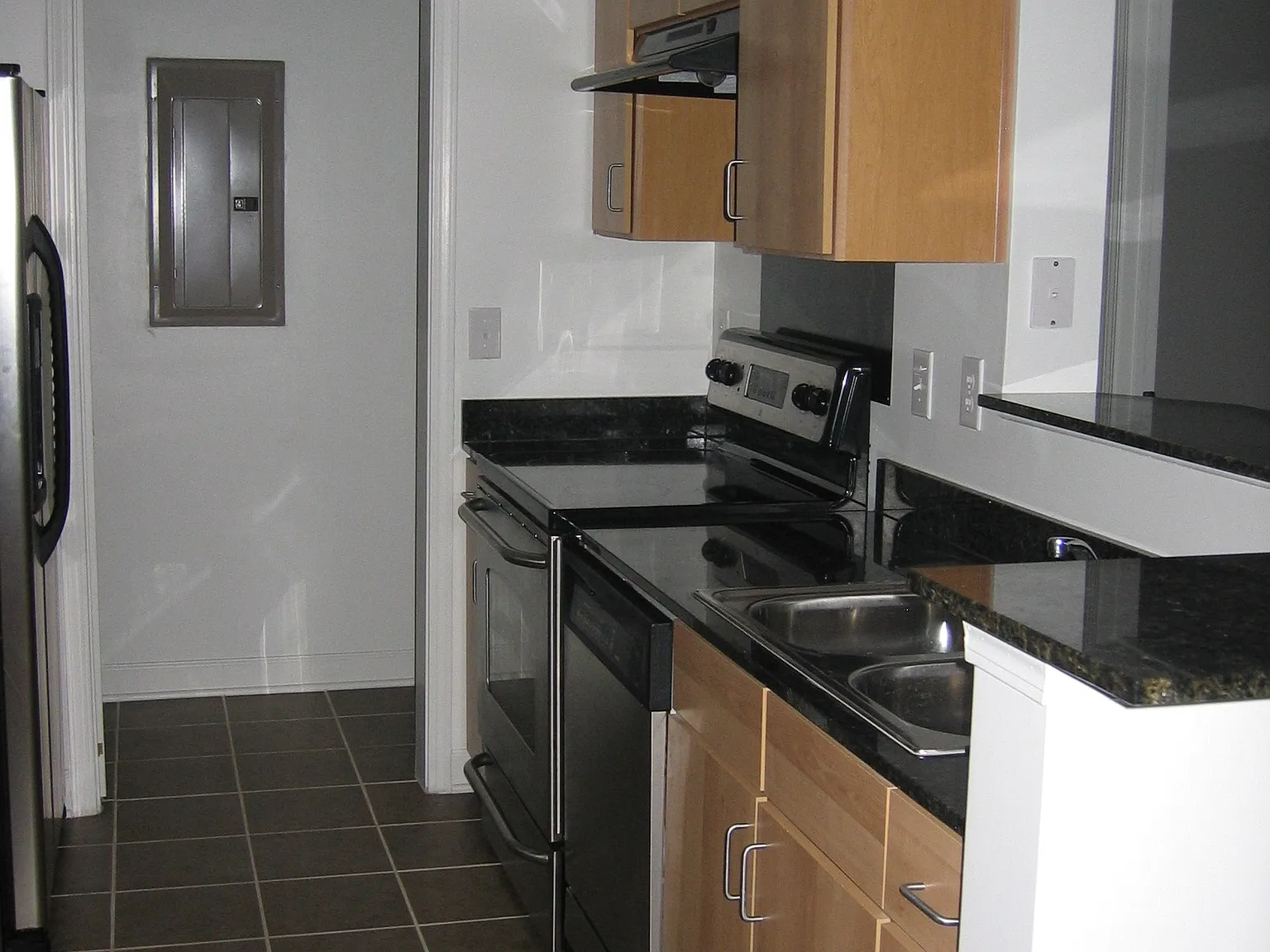 2 bed, 1218 sqft, $1,750 — Photo 3