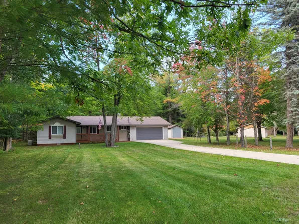 1908 Circle Ct, Grayling, MI 49738