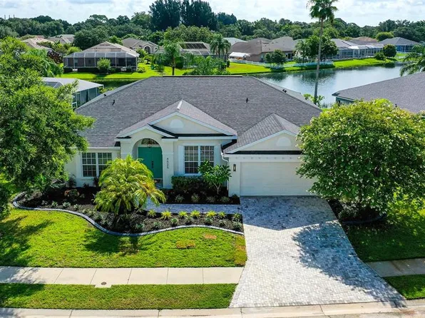 4525 Useppa Dr, Bradenton, FL 34203