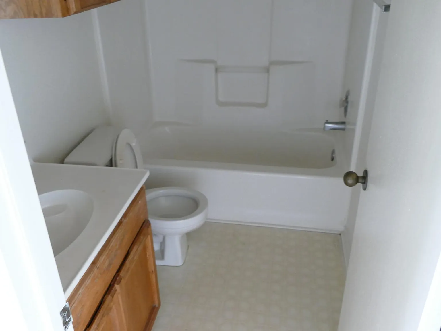 3 bed, 2.5 bath, 1600 sqft, $1,295 — Photo 4