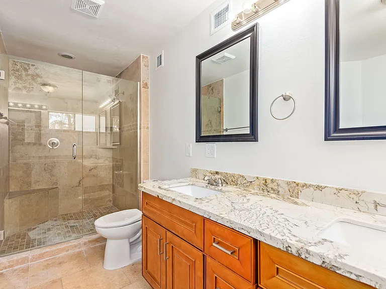 8731 E Minnezona Ave — Photo 20