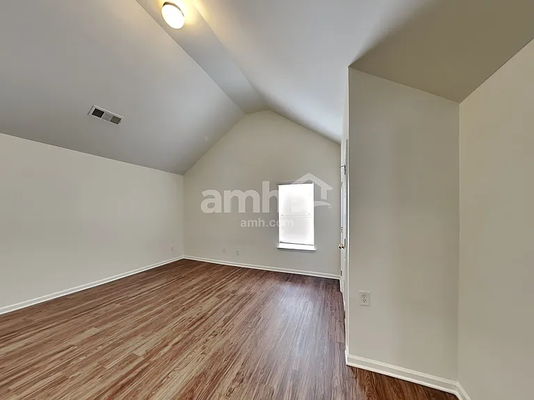 19140 Kanawha Dr — Photo 25