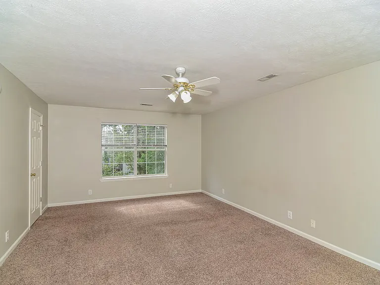 4124 Pleasant Colony Dr — Photo 9