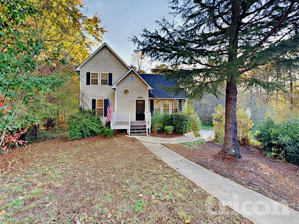 4680 Woodglen Ct, Douglasville, GA 30135