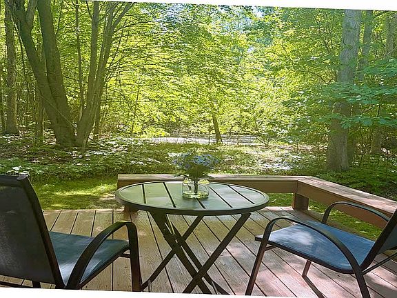 3rd image of 15130 Huckleberry Ct