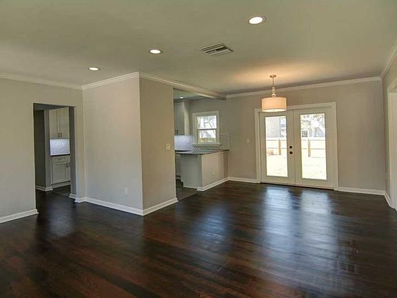 5th image of 410 N Glenwood Ave