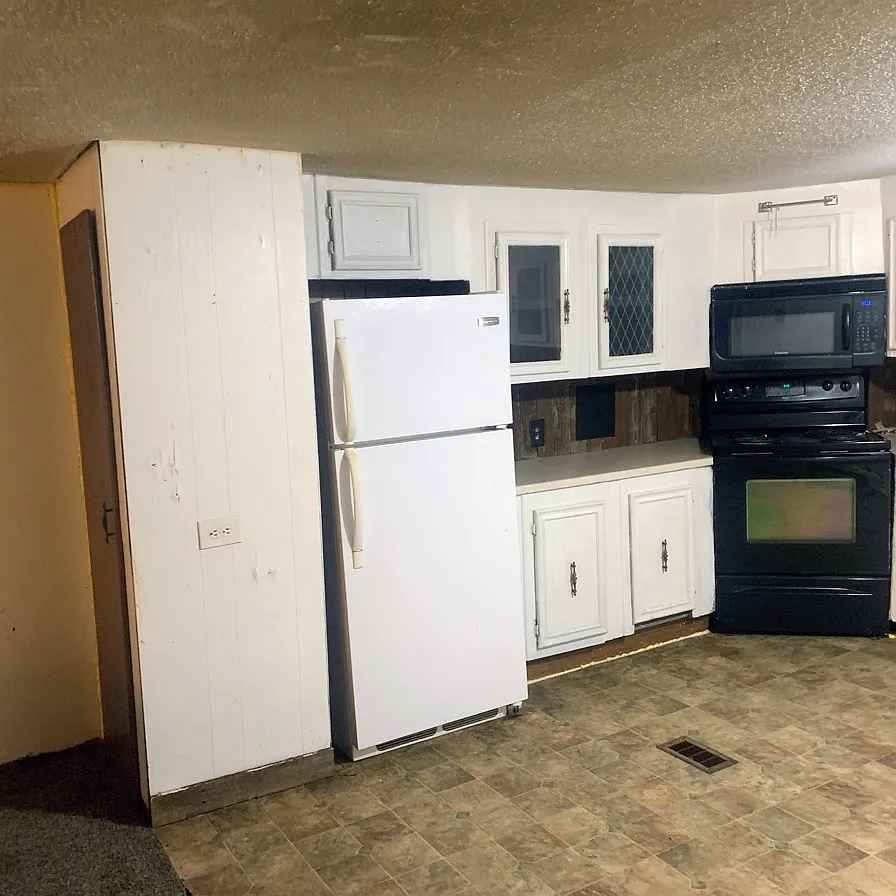 2 bed, 1000 sqft, $700 — Photo 3