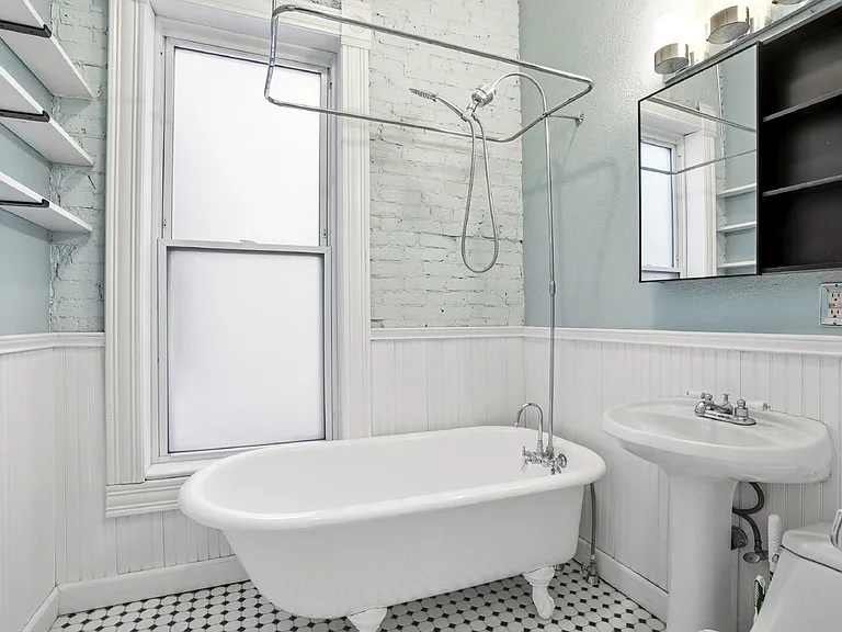 3131 California St — Photo 18