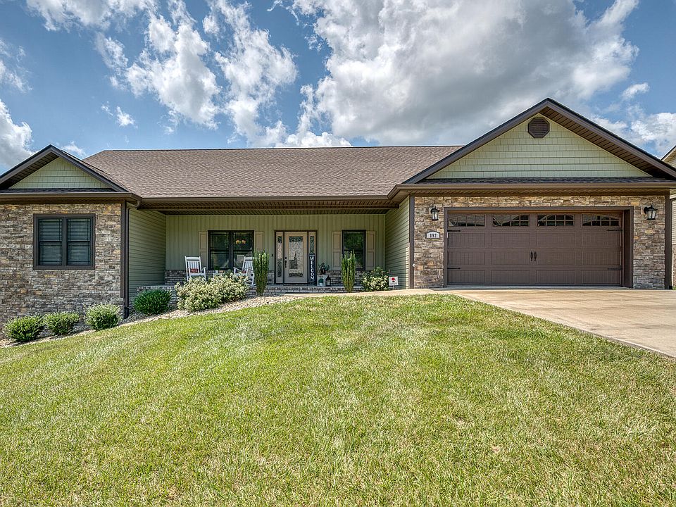 1st image of 892 Vines Farm Ln