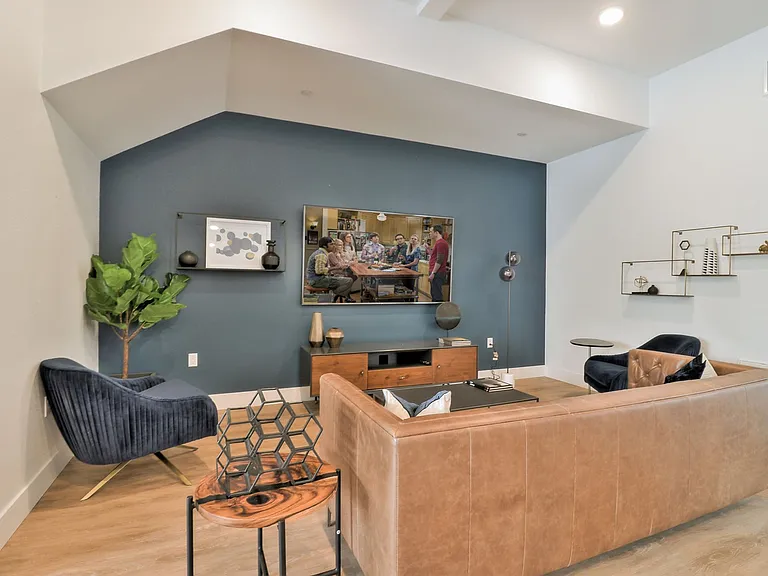 Coastal Village Apartments — Photo 9