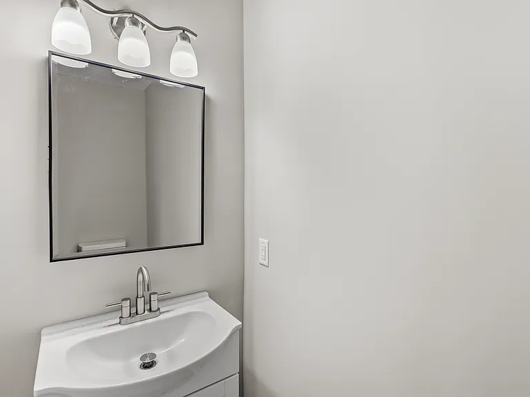 301 Marvin Ave — Photo 6