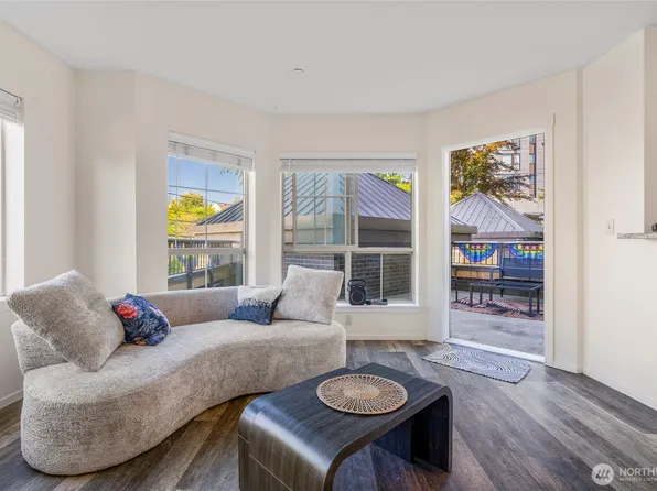1125 E Olive Street #202, Seattle, WA 98122