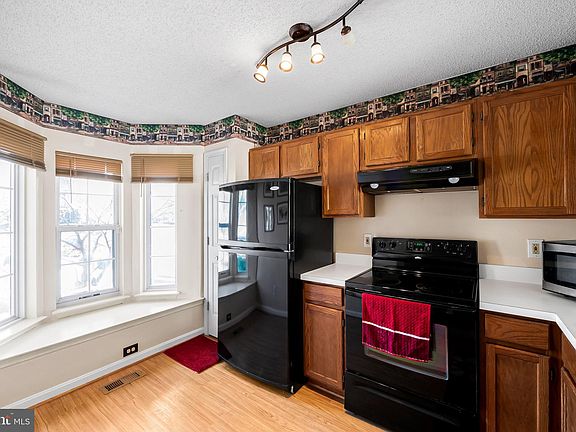 5th image of 1403 Golden Rod Ct #1403