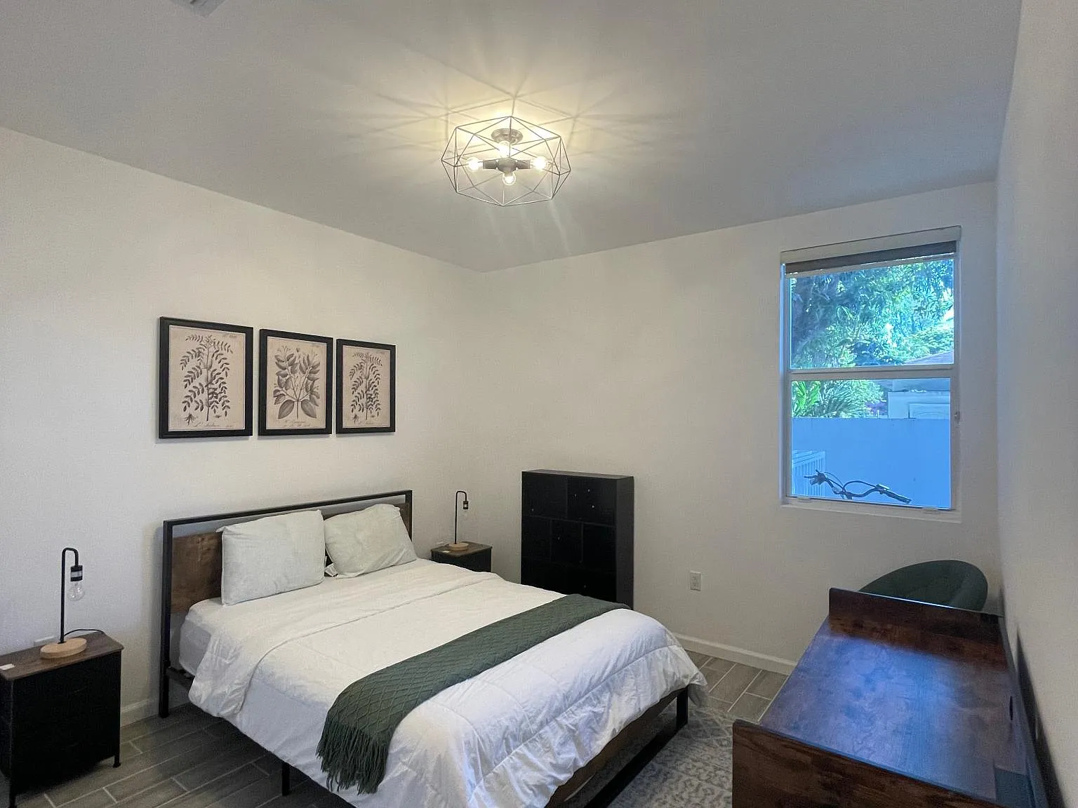 1 bed, 170 sqft, $1,000 — Photo 1