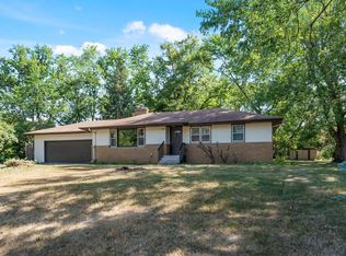 7722 Shingle Creek Dr, Minneapolis, MN 55443