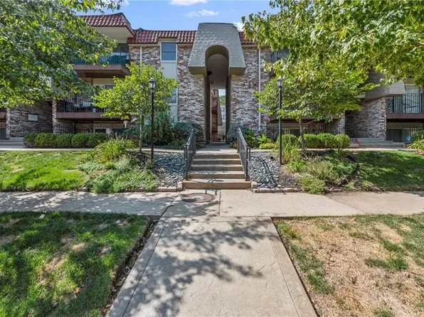 5008 Baltimore Ave APT 201, Kansas City, MO 64112