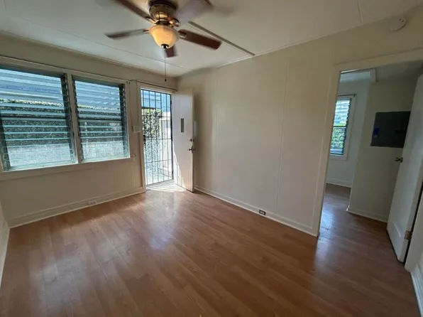 2304 Fern St #2, Honolulu, HI 96826