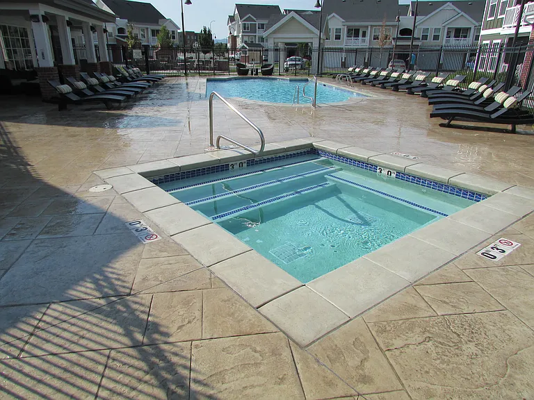 Riverwalk Apartments — Photo 12