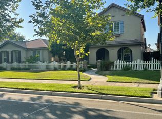 2470 W J St, Oakdale, CA