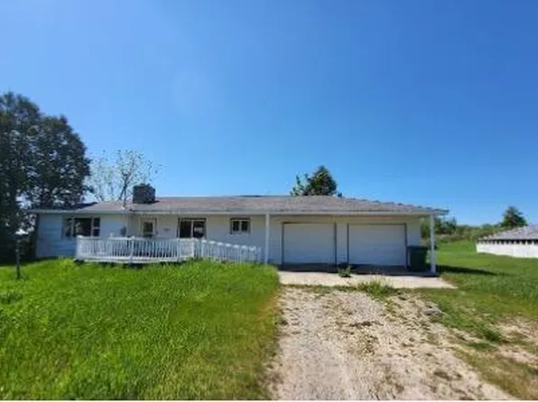 4710 E Clark Rd, Harrisville, MI 48740