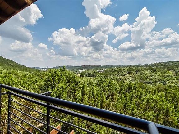 24/7, 365 days a year - this view is YOURS!