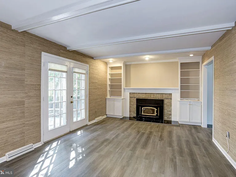9012 Penn Manor Ct — Photo 11