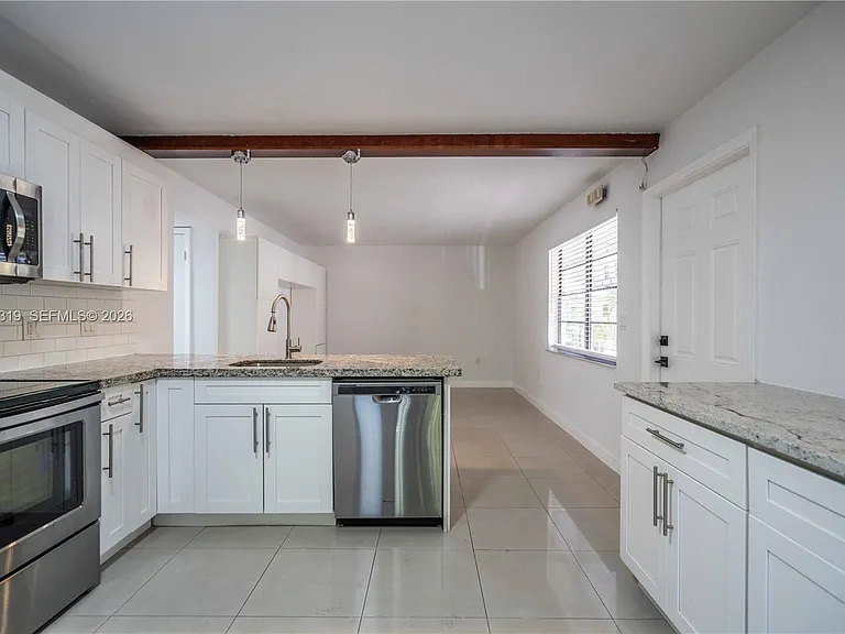 3265 Virginia St #1 — Photo 8