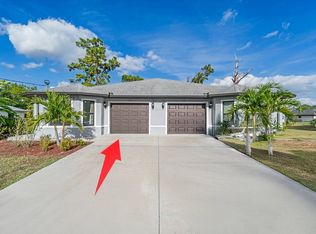 129 Meadow Rd, Lehigh Acres, FL 33973