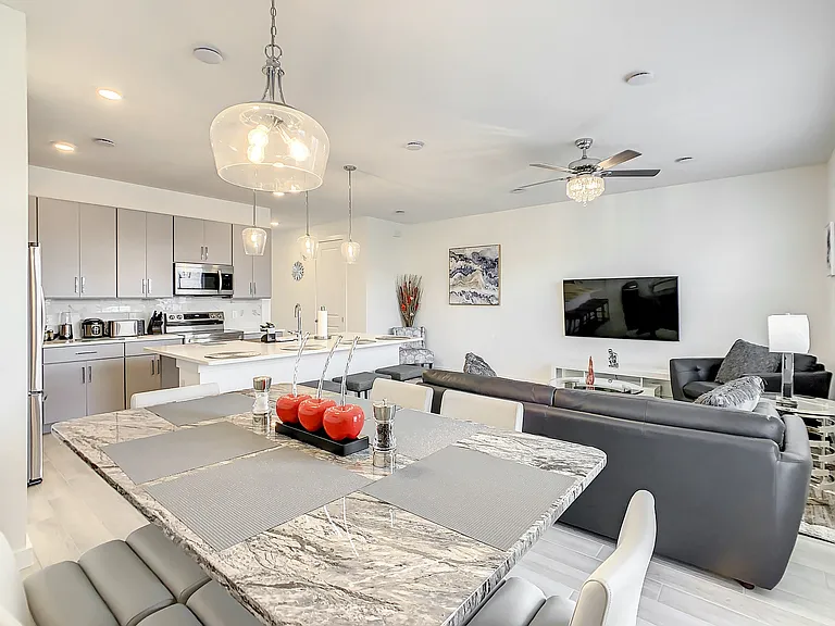 1055 Plantation Ln — Photo 46