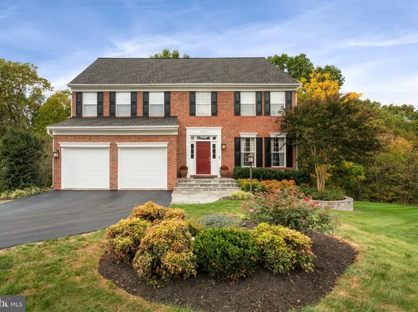 20848 Great Falls Forest Dr, Sterling, VA 20165